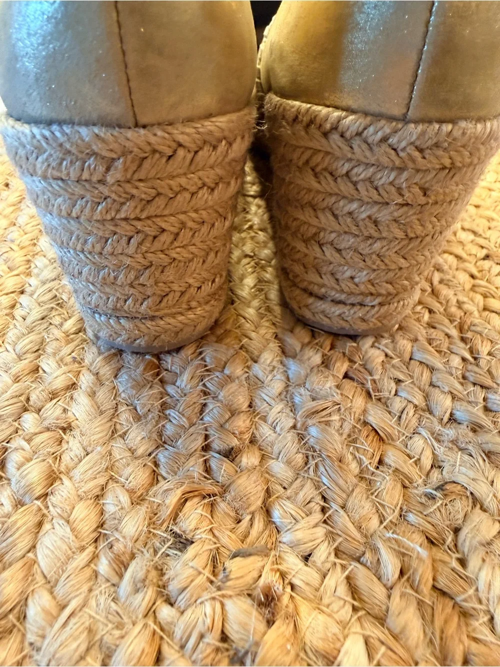 New Jack Rogers Palmer Women's Metallic Gold Espadrille Wedges Size 6